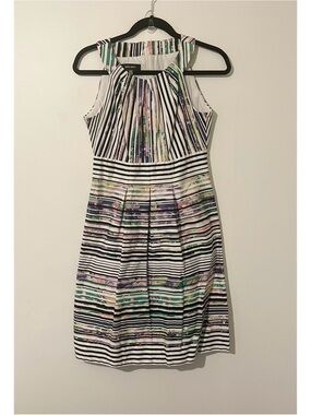 Nine West White Stripe Abstract Sleeveless Fitted Career Wear Short Dress Size 4
